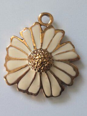 Lilly Pulitzer Daisy